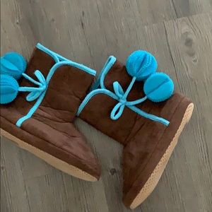 Winter bootie for indoors.